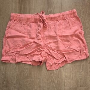 GAP Women's Coral Cargo Shorts